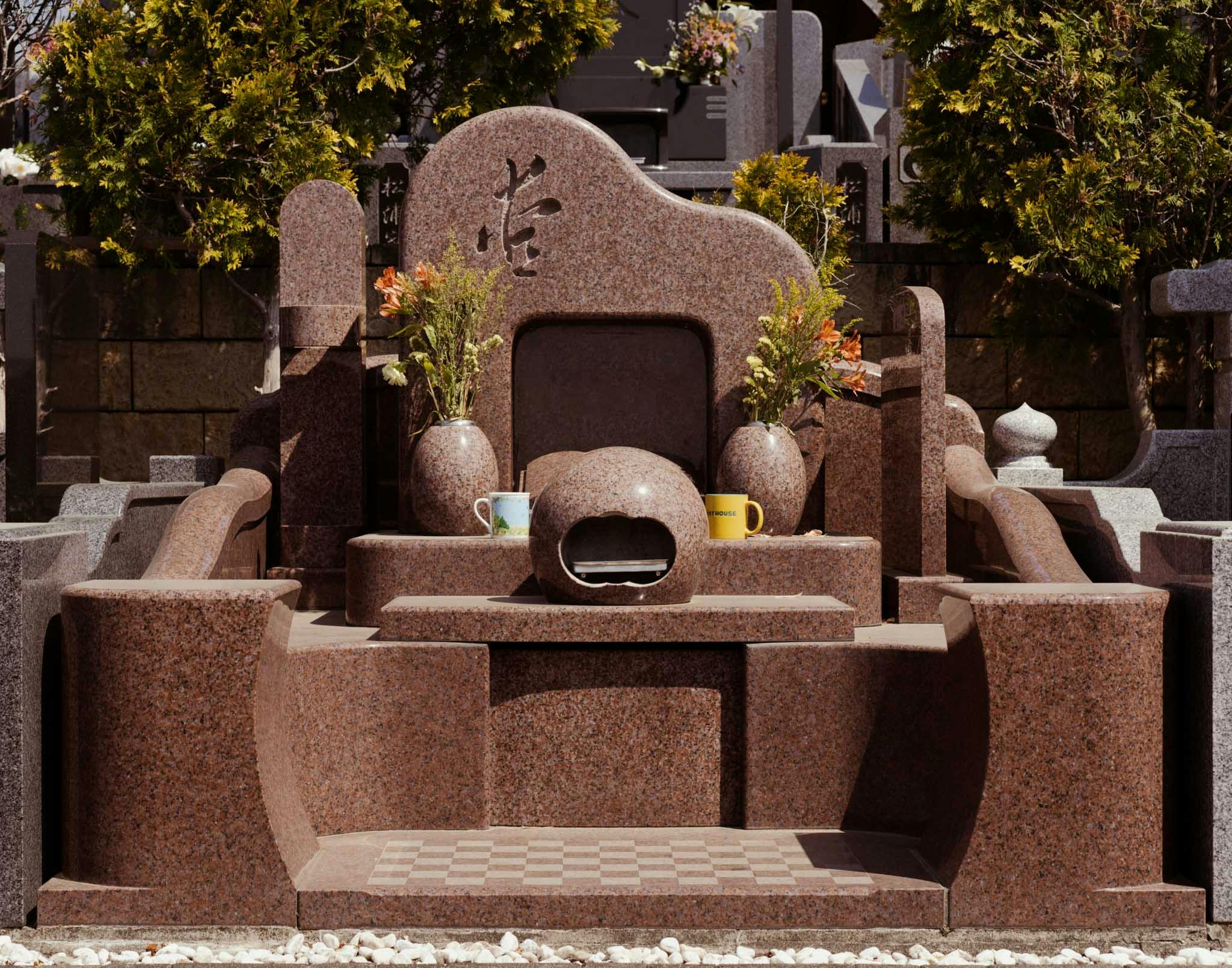 愛鷹メモリアルガーデンの墓石画像 | 高級墓 4